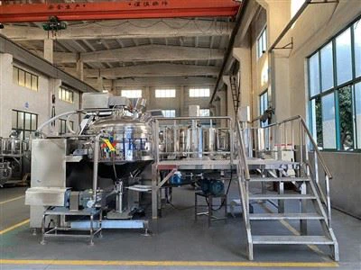 Машина за приготвяне на крем сос